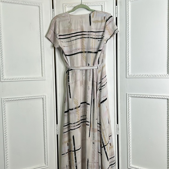 Babaton Aritzia abstract line short sleeve art stripe wrap dress - Picture 8 of 9